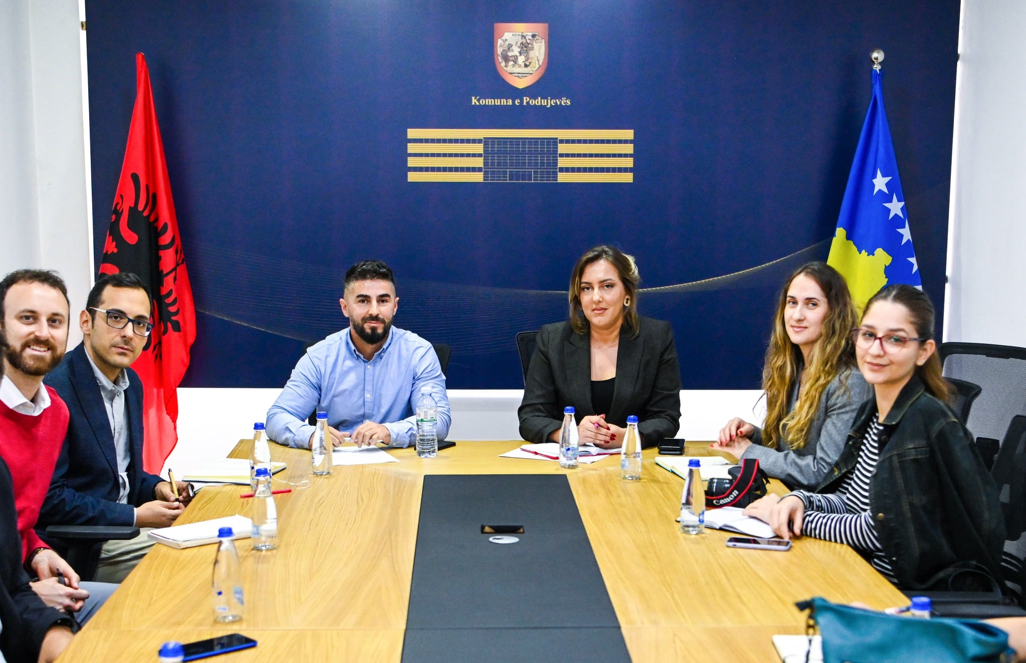 Šefica kabineta Edonë Çitaku održala je sastanak sa predstavnicima Svetske Banke Mauro Testaverde i Matthey Chase