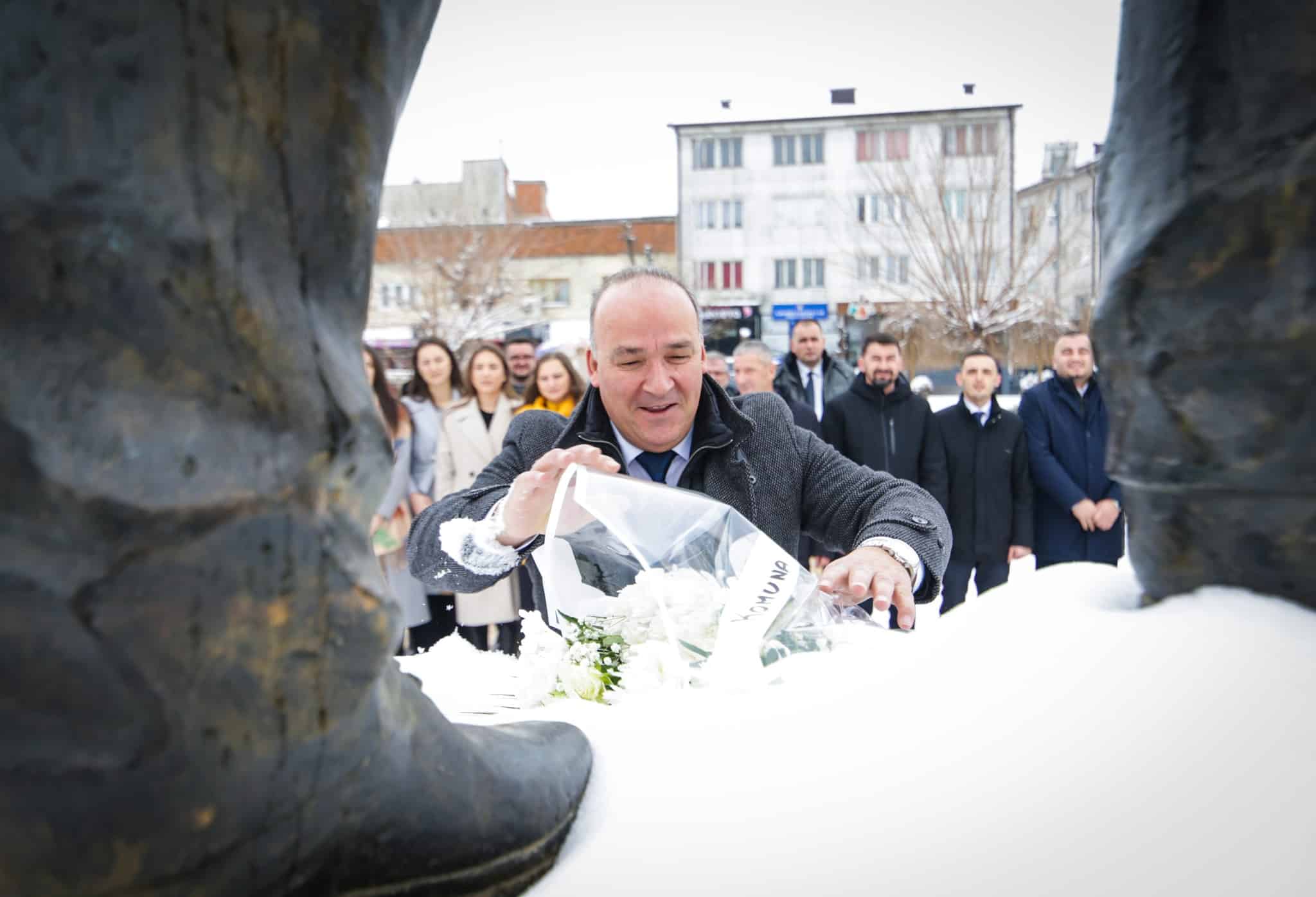 Mbahet seanca solemne për nder të 17-vjetorit të Pavarësisë së Kosovës