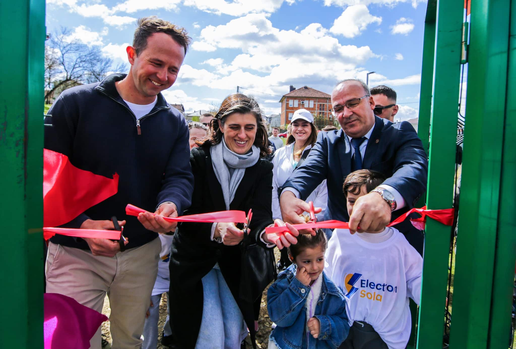 Inaugurohet fusha e parë e tenisit në Podujevë