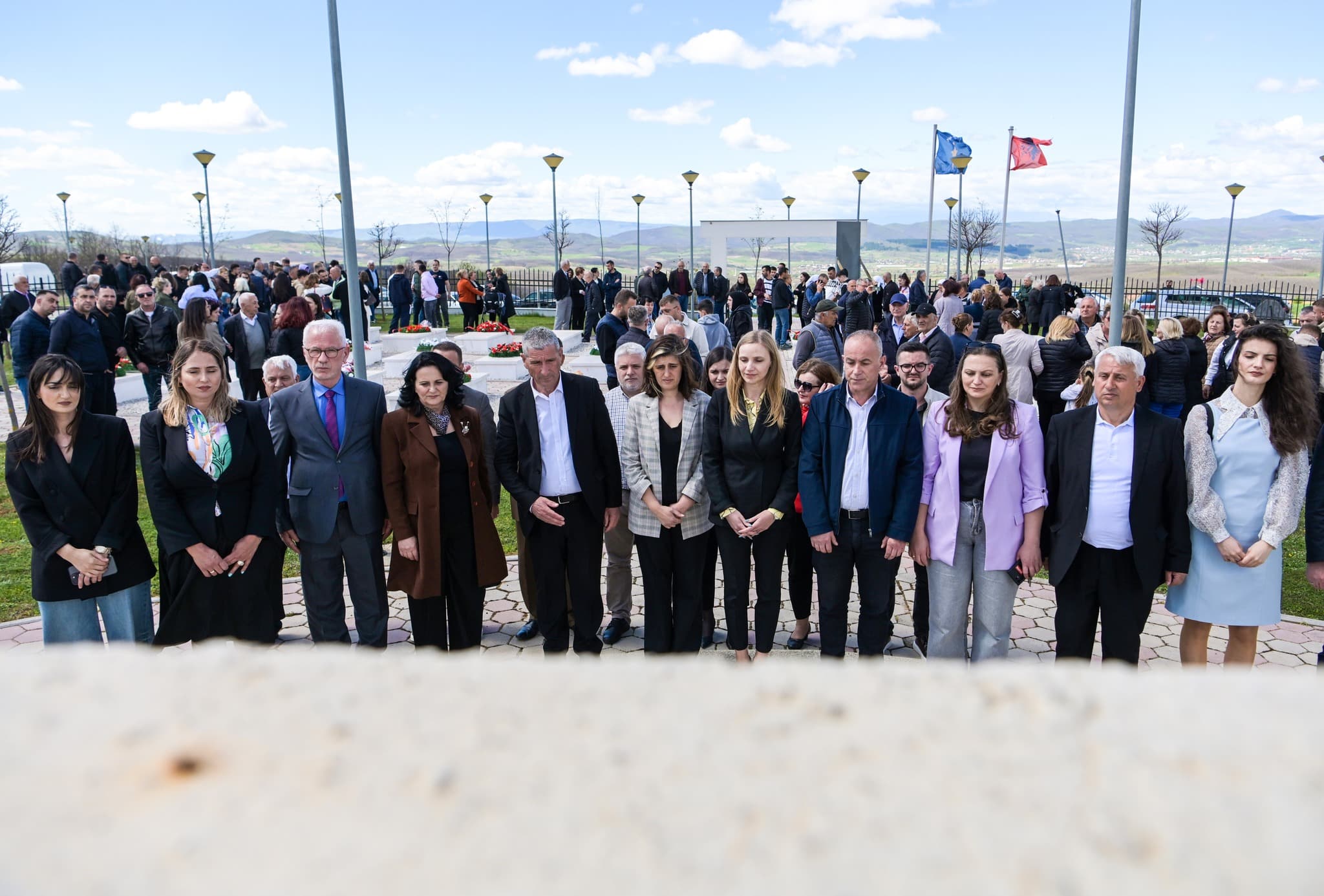 Homazhe në përkujtim të viktimave të Masakrës së Dyzit
