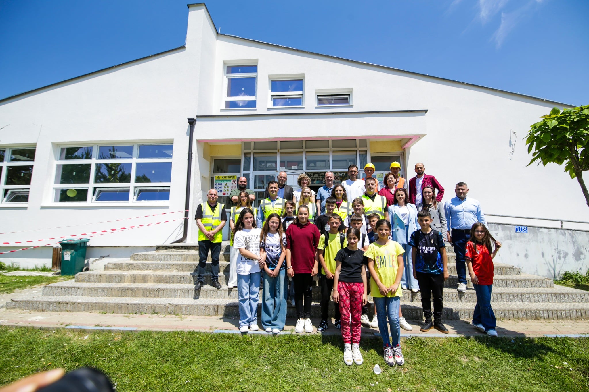 Vizitë institucioneve që po investohen për efiçiencë të energjisë